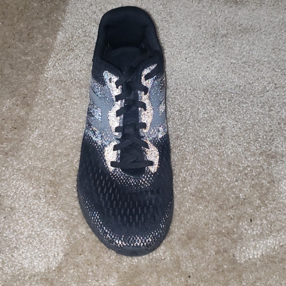 ADIDAS SHOES - Picture 2 of 5